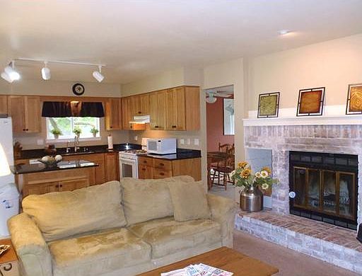 2nd image of 714 Sciomeadows Dr