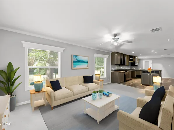 950 9th Ave, Graceville, FL 32440