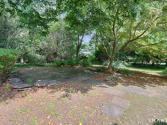 3rd image of 150 Lisbon Drive