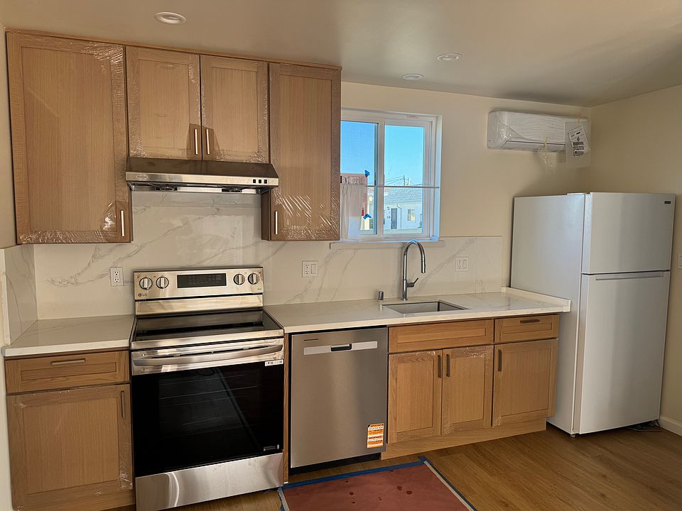 1st image of 1632 Wayne Ave #B