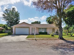 1668 Baltrusol Pl, Wellington, FL 33414