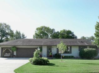 256 Pinewood Dr, Apple Valley, MN 55124