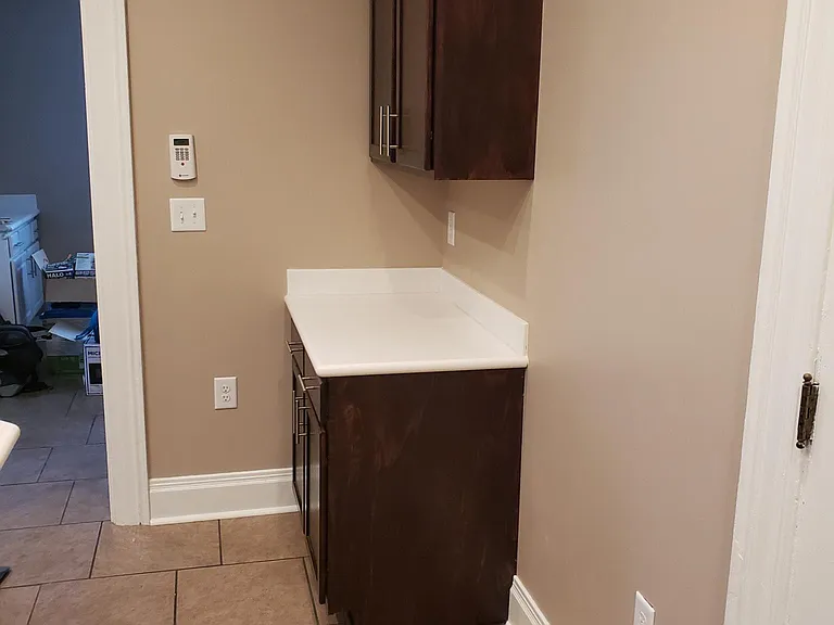 250 Linden Ave — Photo 5