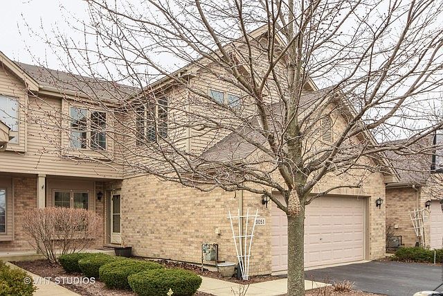 1st image of 9051 Newcastle Ct