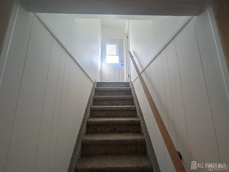 6 Hillside Ave — Photo 36