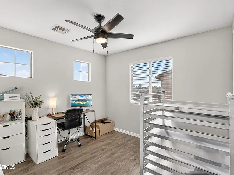 118 W Dragon Tree Ave — Photo 40