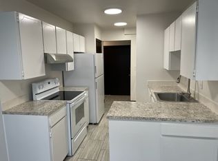 2185 NW Mast Placeapt #D, Lincoln City, OR 97367