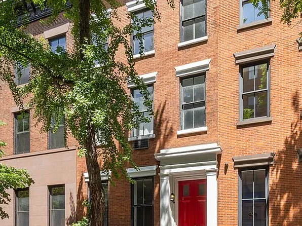 57 W 9th St #1, New York, NY 10011