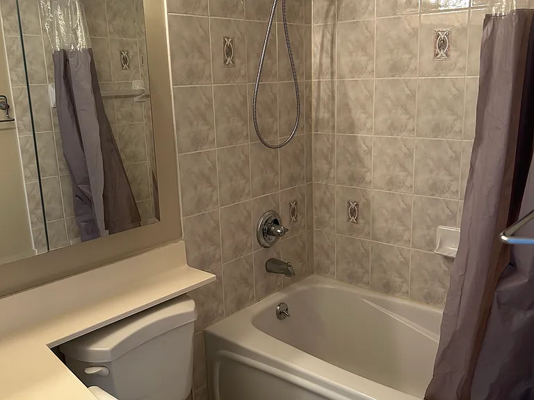 887 Bay St #604 — Photo 9