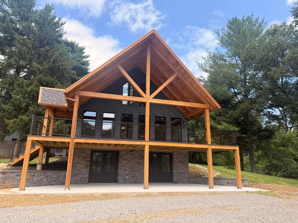 8347 Jacksontown Rd SE, Newark, OH 43056