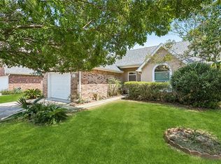 805 Carondelet St, Mandeville, LA 70448