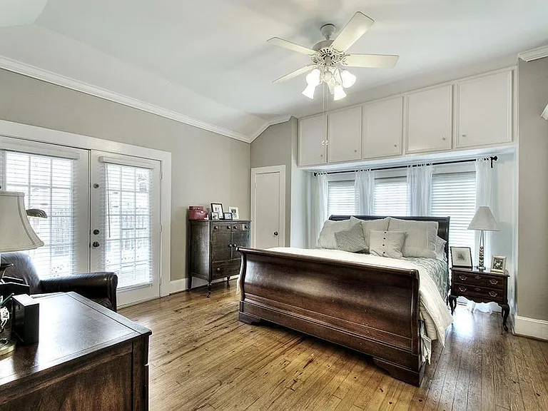 1321 Harvard St — Photo 12