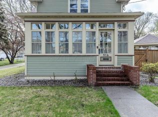 916 7th St S, Fargo, ND 58103