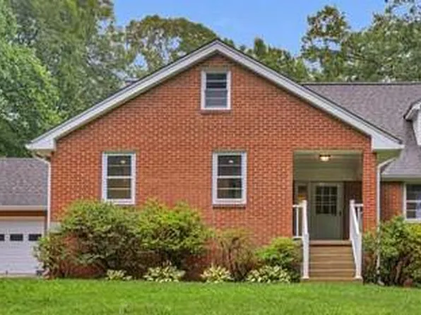7185 Hawthorne Rd, La Plata, MD 20646