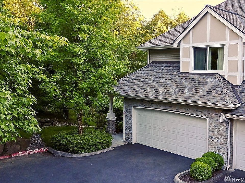 2nd image of 6781 SE Cougar Mountain Way #1