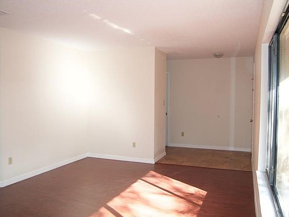 5th image of 9465 Cannon Dr