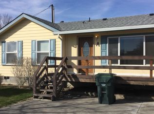 335 E Catherine Ave APT A, Hermiston, OR 97838