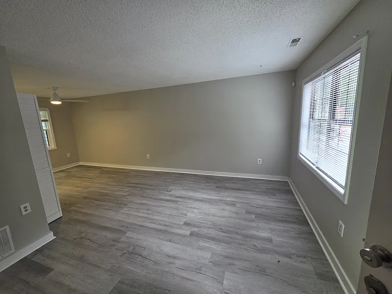 3622 Colchester St #8 — Photo 10