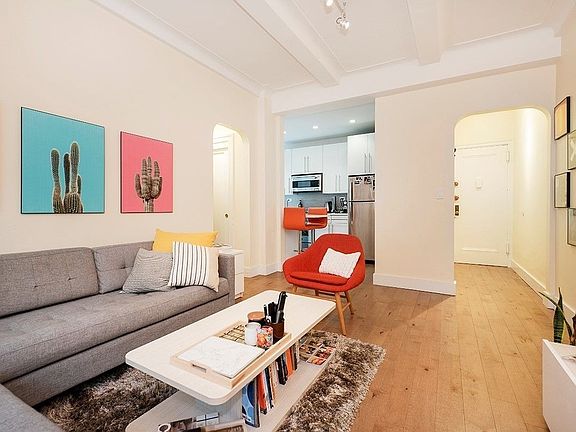 2nd image of 25 W 64th St APT 8A
