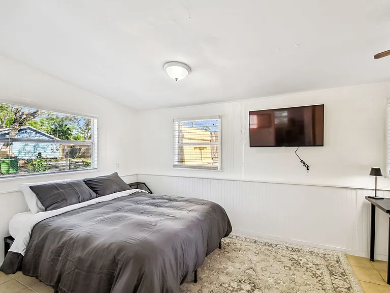 10103 N Lantana Ave — Photo 12