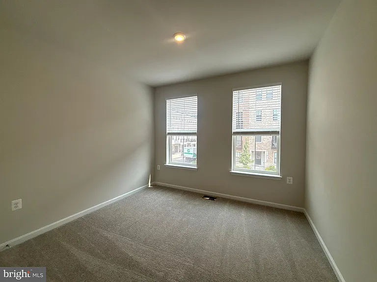 42635 Darala Dr — Photo 22