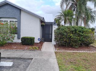201 SW Sterret Cir, Port Saint Lucie, FL 34953