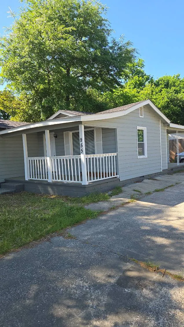 2 bed, 950 sqft, $850 — Photo 1