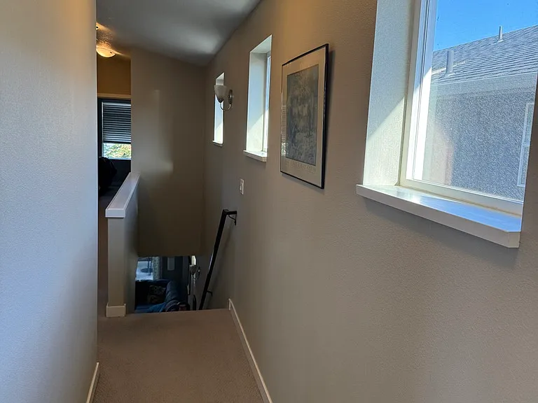 1559 NE 72nd Ave — Photo 13