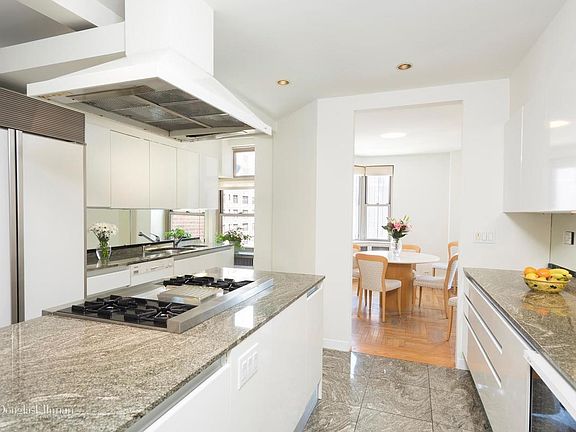2nd image of 1150 Park Ave #10A