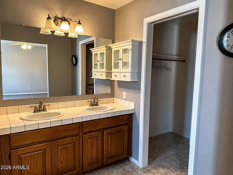 7026 E Sunnyside Dr — Photo 19