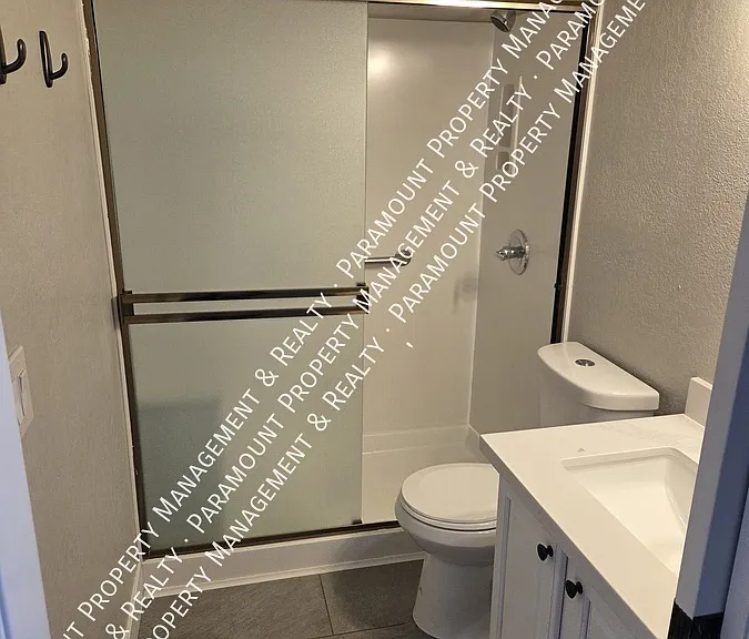 5611 E Grandview Rd — Photo 31