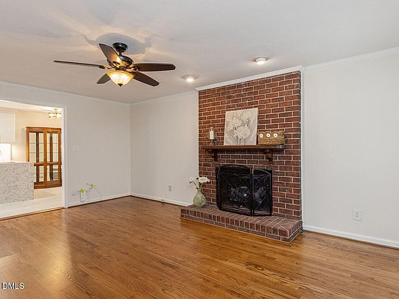 5th image of 908 Buckingham Rd