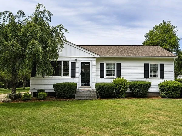 29 Forest St