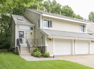 104 Centre Ln #104, Walpole, MA 02081