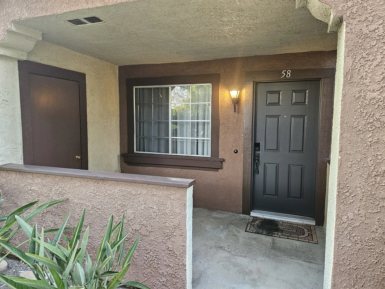 2 bed, 763 sqft, $2,600 — Photo 2