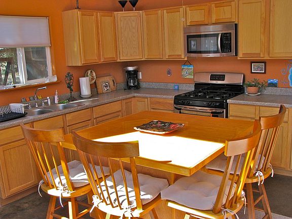 Kitchen with plenty of storage