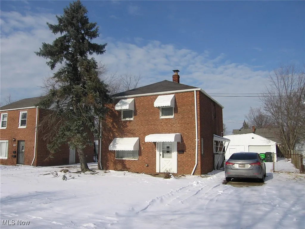 20931 Priday Ave photo 1