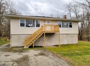 328 Durban Ave, Hopatcong, NJ 07843