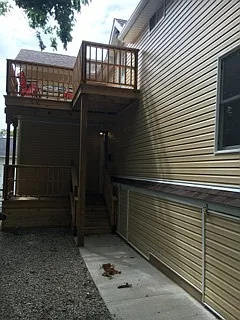 208 1/2 W Washington St — Photo 15