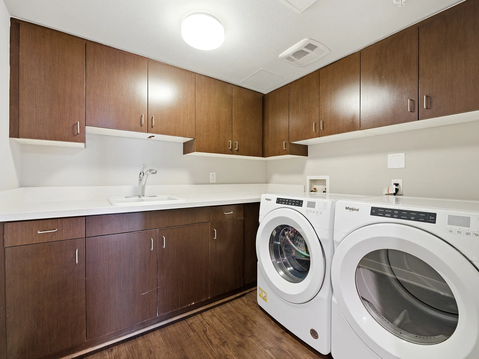 5550 Wilshire at Miracle Mile — Photo 4