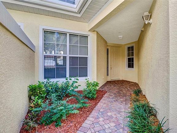 2nd image of 5965 Tarpon Gardens Cir APT 102