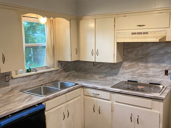 2nd image of 7769 E Skelly Dr