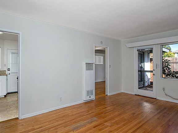 2nd image of 425 S Los Robles Ave APT B