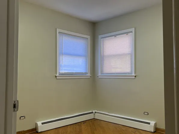 3739 W Wilson Ave APT 1A, Chicago, IL 60625