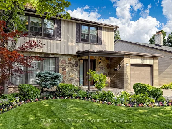 47 Henderson Ave, Markham, ON L3T 2K6