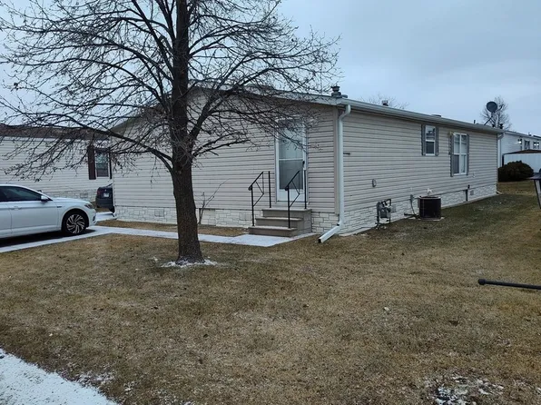 2302 Ivy Ln, Belvidere, IL 61008