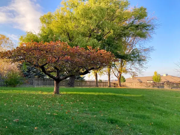 5270 Summer Ridge Dr, Madison, WI 53704