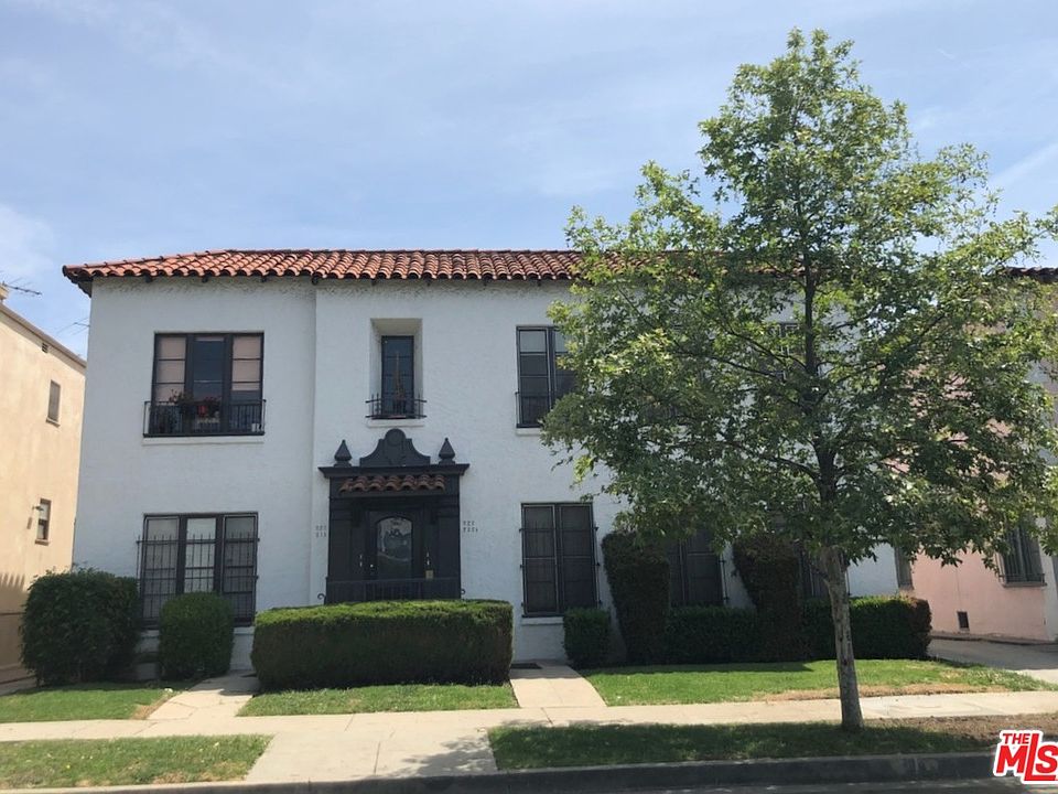 1st image of 222 S Sycamore Ave