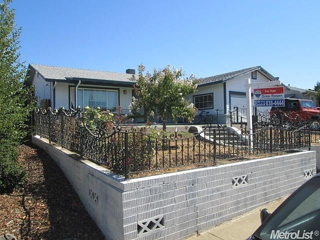 2nd image of 6164 Woodside Dr