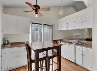 311 Crescent Spring Dr, Louisville, KY 40206